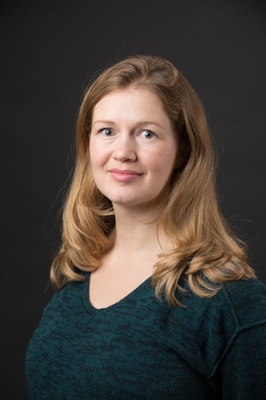 001-20161221-Signy Whitt Headshots-018-Favourites