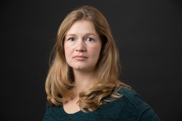 20161221-Signy Whitt Headshots-030